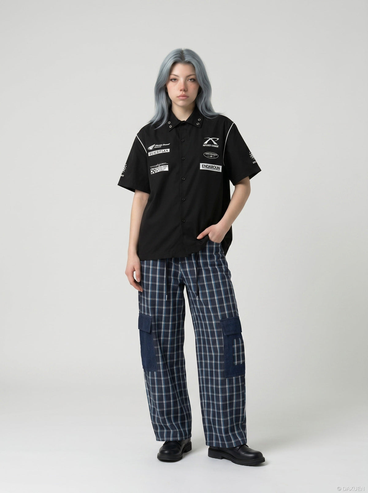 DAXUEN Short-sleeved button-up shirt with graphic prints — model photo