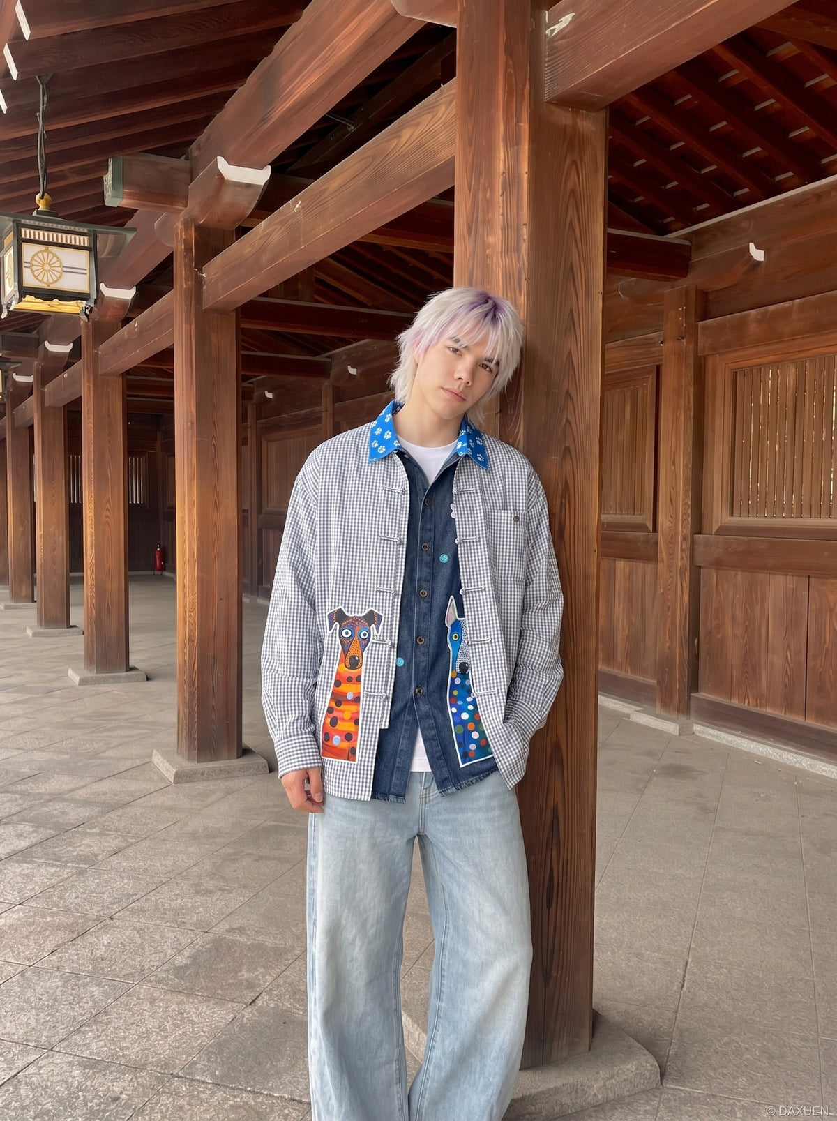DAXUEN Graphic Denim Short-Sleeve Shirt | DAXUEN — model photo