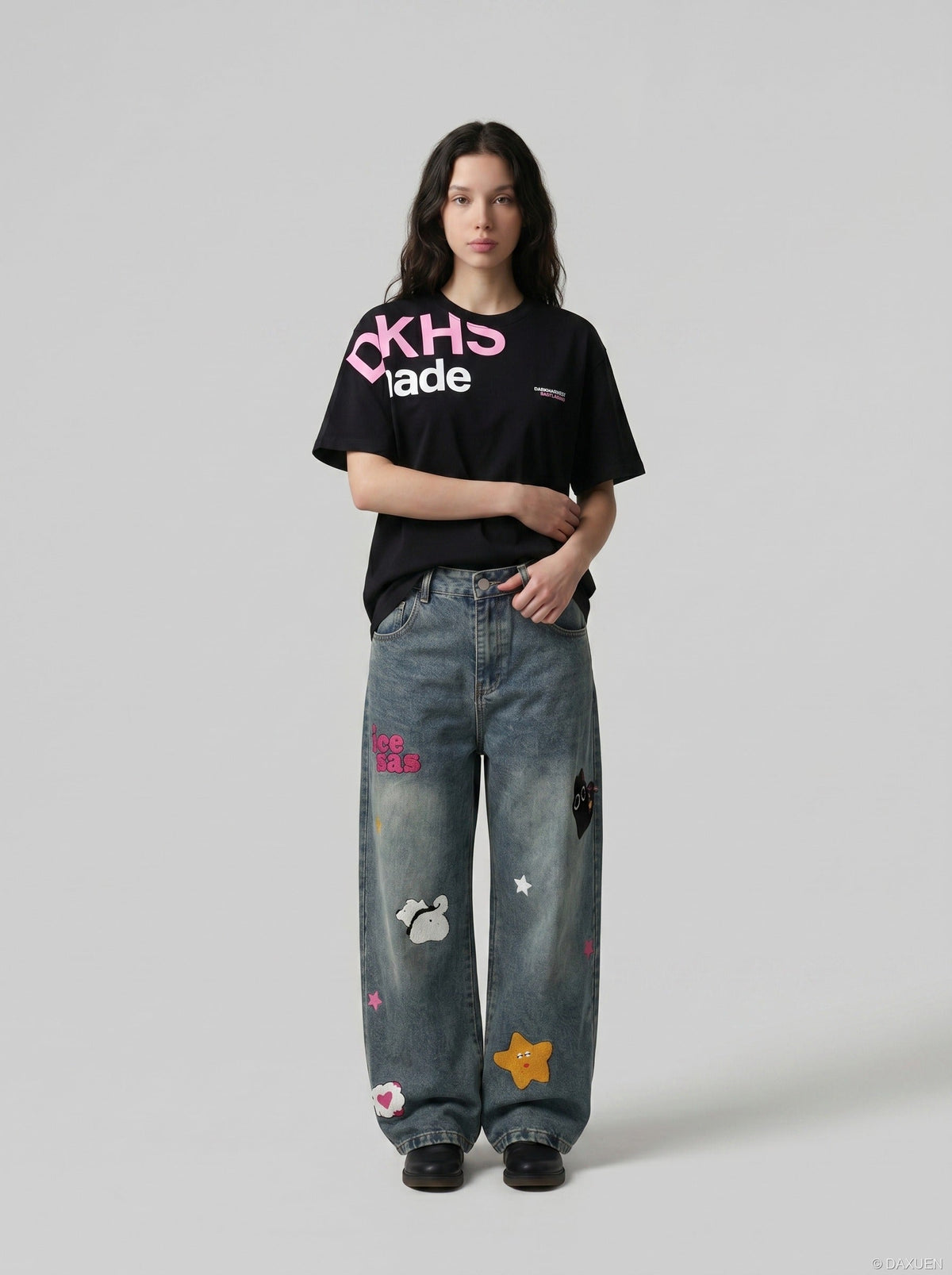 DAXUEN DAXUEN Graphic-Heavy Relaxed Fit T-Shirt — model photo