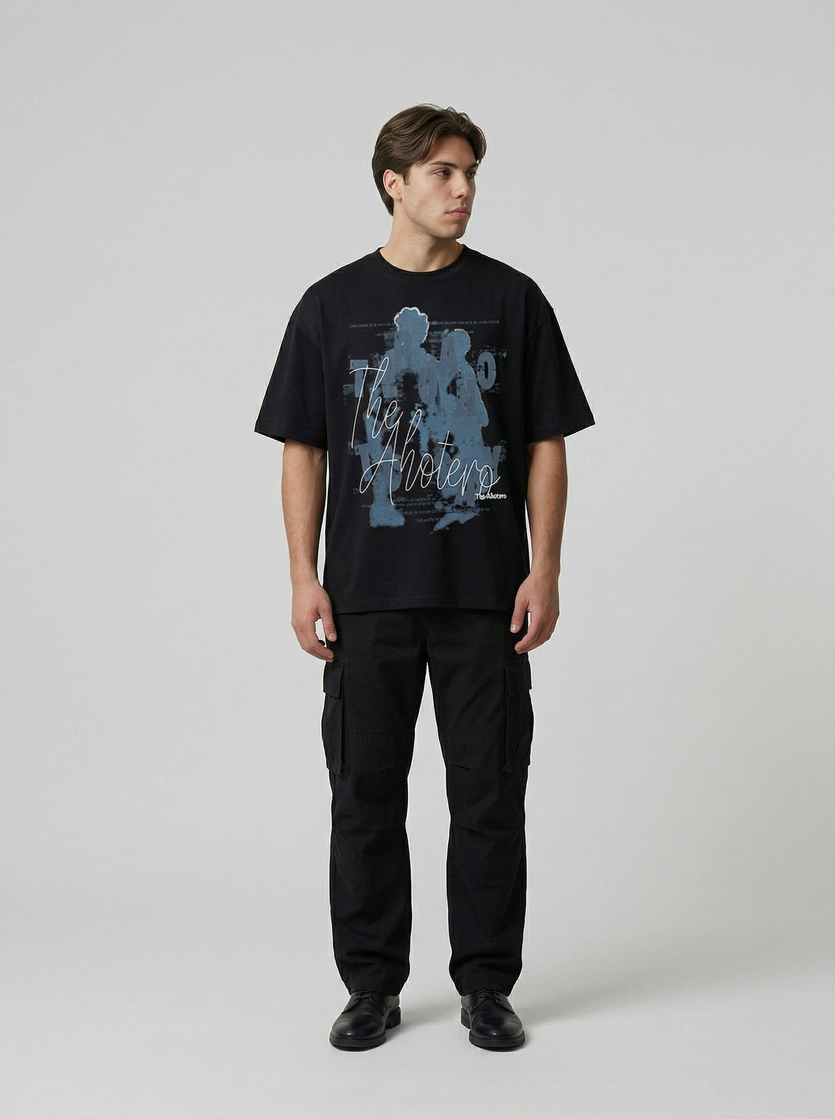 DAXUEN Oversized graphic t-shirt in black grey and maroon — model photo