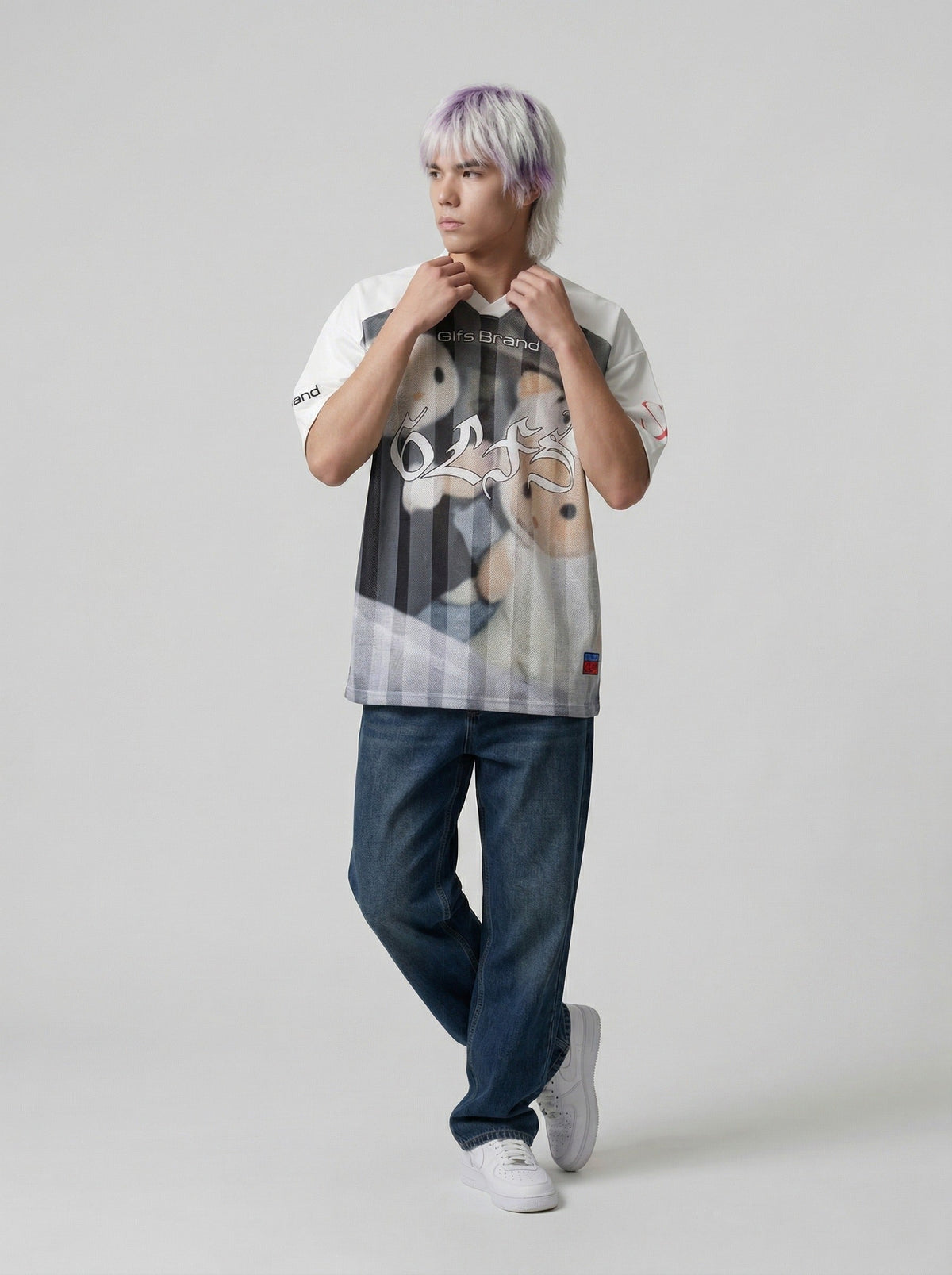 DAXUEN Oversized short-sleeved graphic t-shirt with cartoon print — model photo