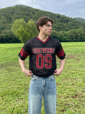 DAXUEN Short-sleeved loose-fitting mesh jersey t-shirt — model photo