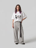 DAXUEN solid colour oversized hands-graphic t-shirt — model photo