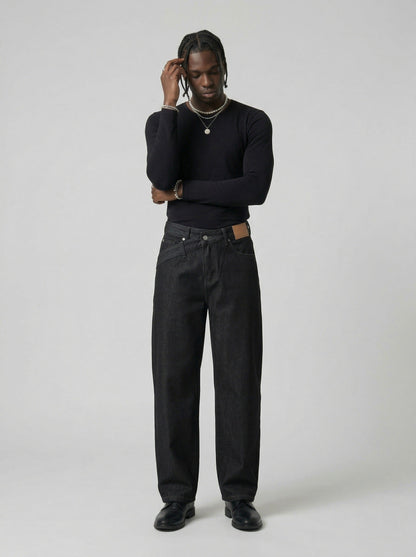 DAXUEN High-waisted black wide-leg jeans — model photo