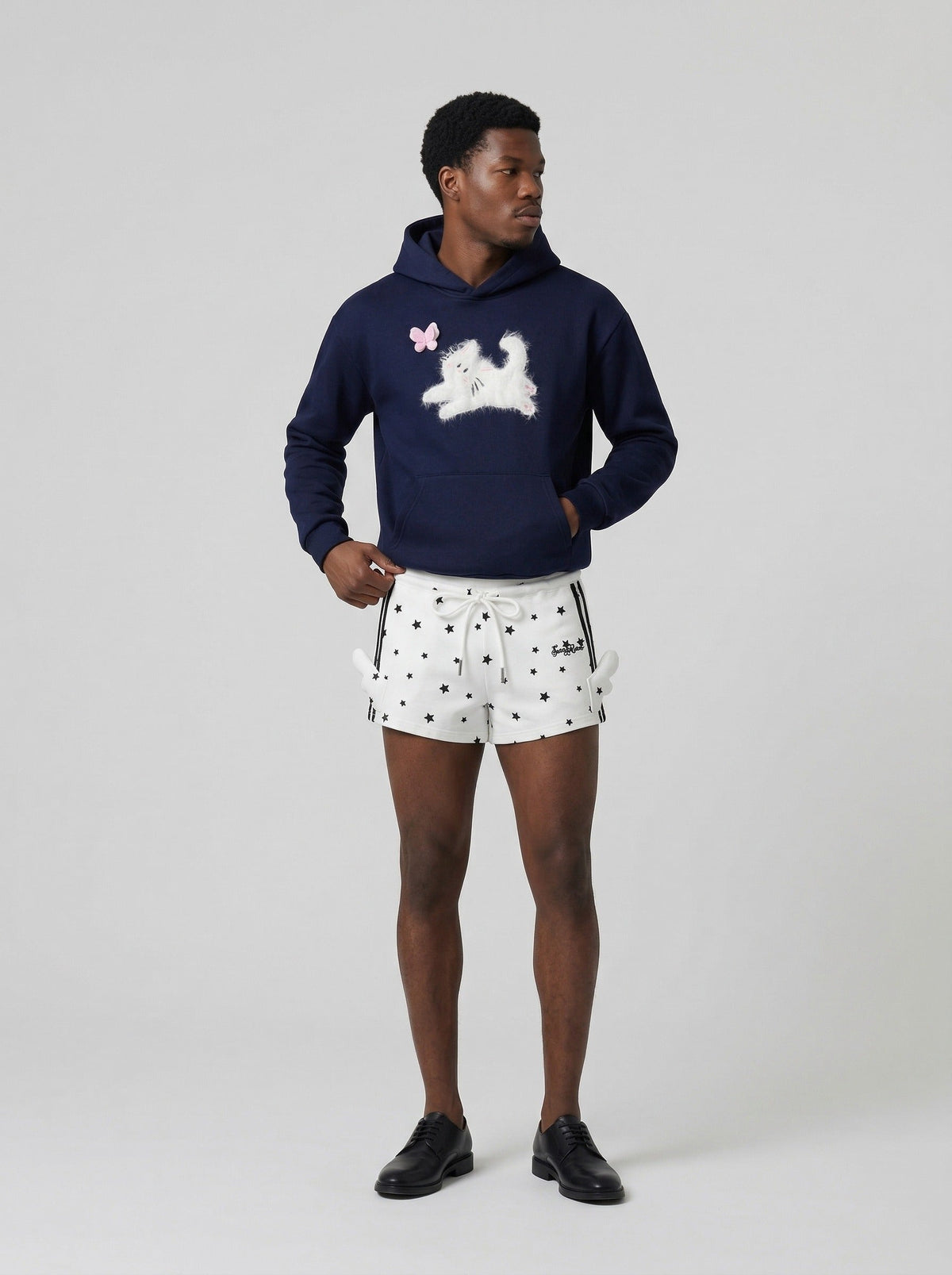 DAXUEN High-waisted star print lounge shorts — model photo