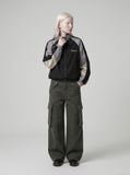 DAXUEN High-waisted wide-leg cargo pants in olive green — model photo