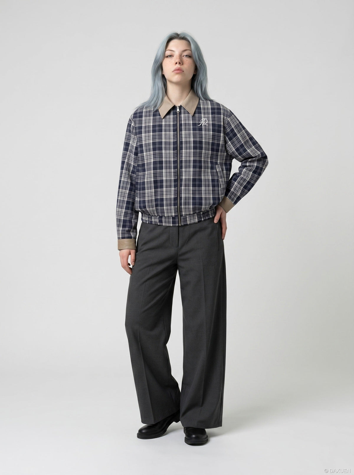 DAXUEN High-waisted wide-leg palazzo pants in dark grey and black — model photo