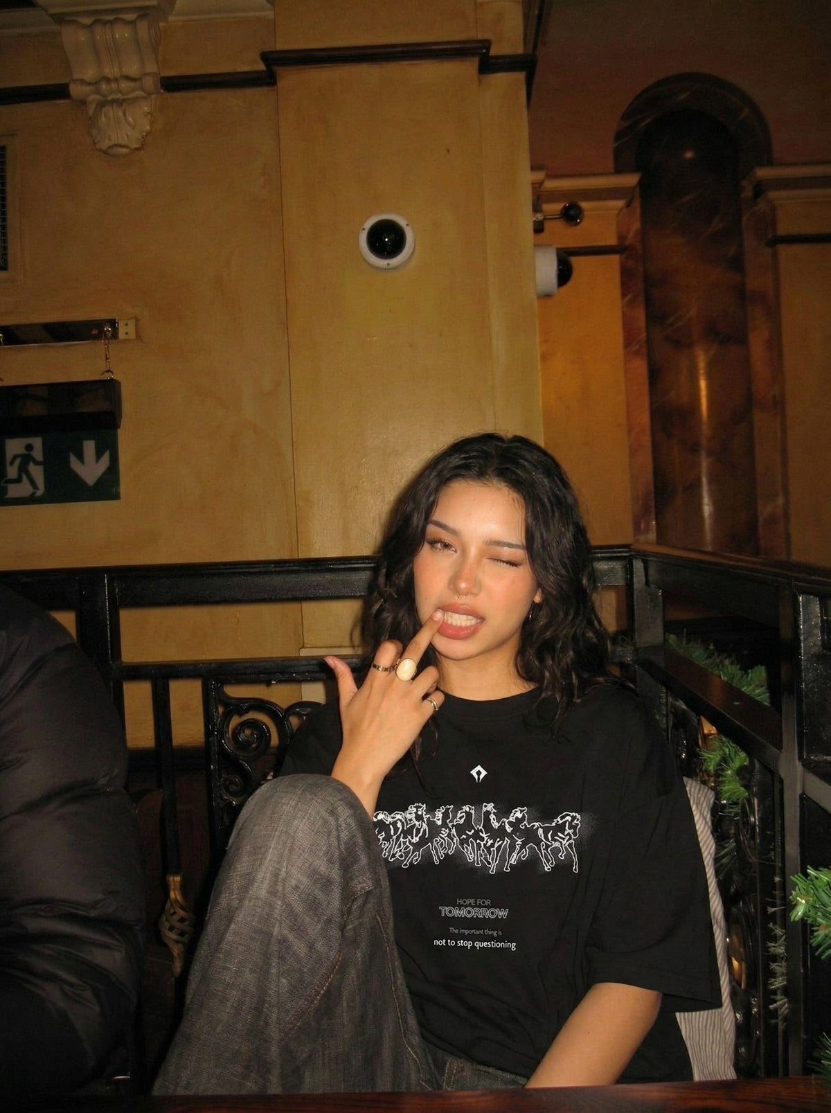 DAXUEN Hope For Tomorrow oversized graphic T-shirt — model photo
