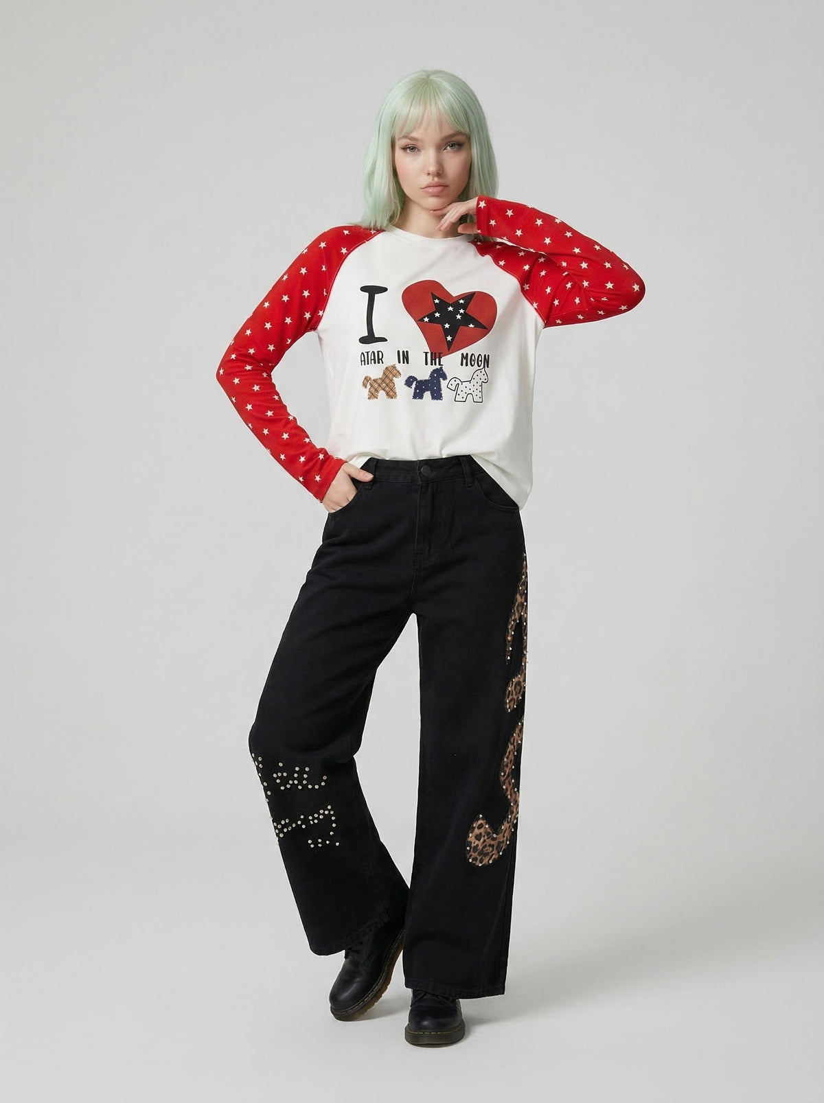 DAXUEN Long sleeve t-shirt with graphic print and raglan sleeves — model photo