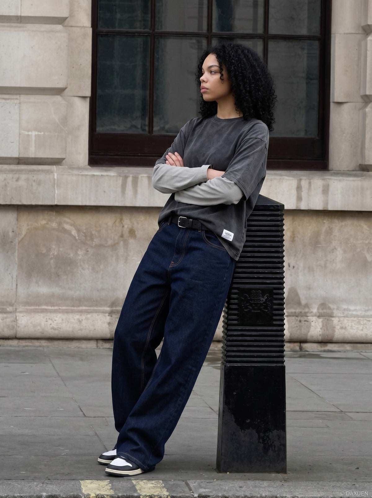 DAXUEN Dark indigo wide-leg denim jeans — model photo
