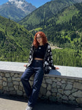 DAXUEN Dark indigo wide-leg jeans with contrasting stitching — model photo