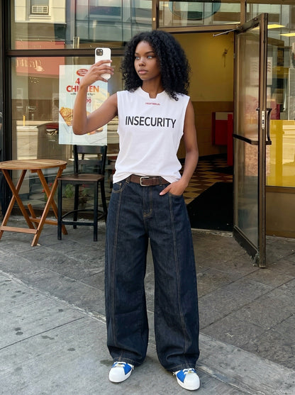 DAXUEN Short-sleeved graphic T-shirt with text prints — model photo
