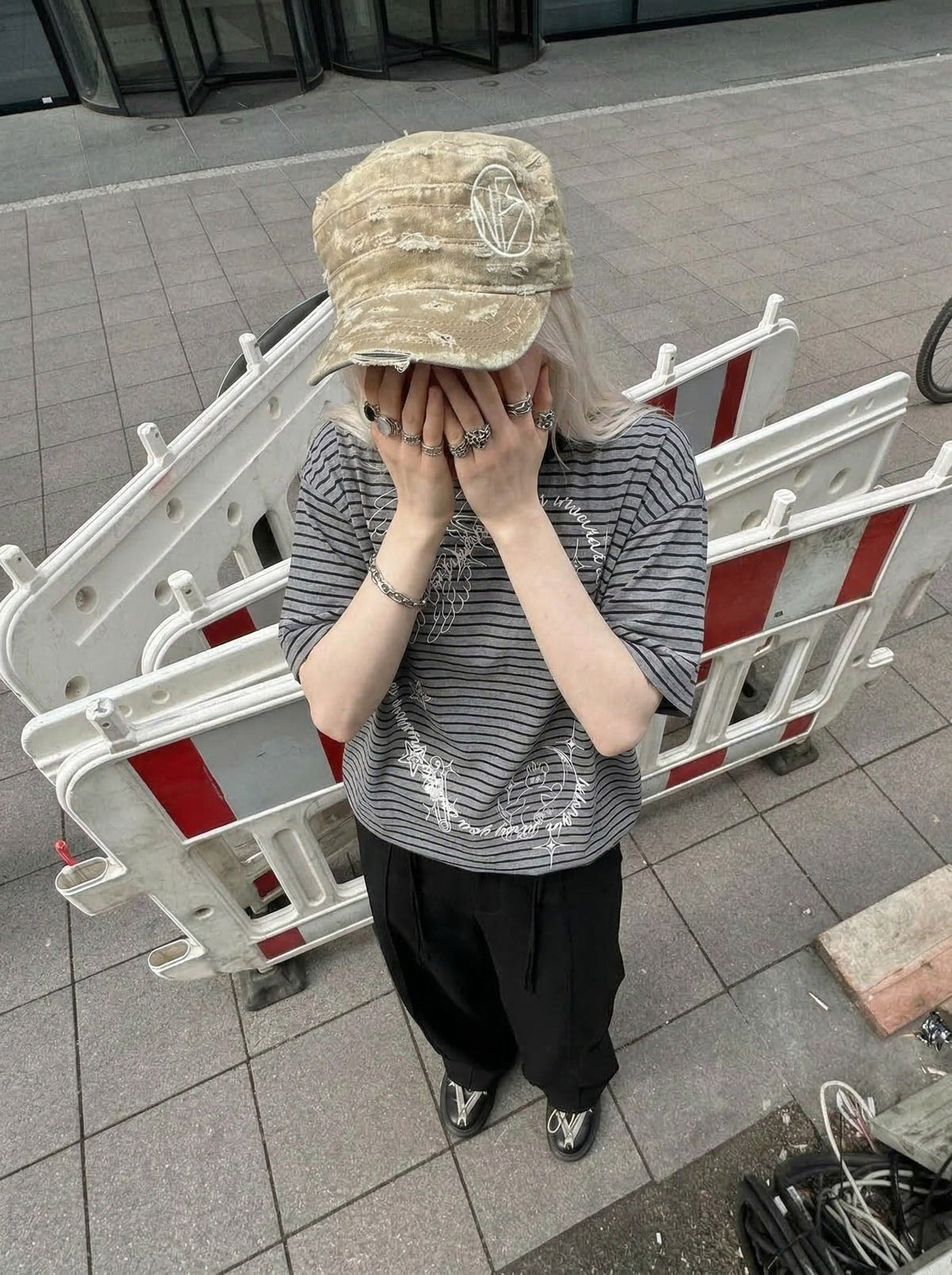 DAXUEN Intricate graphic striped short-sleeved t-shirt — model photo