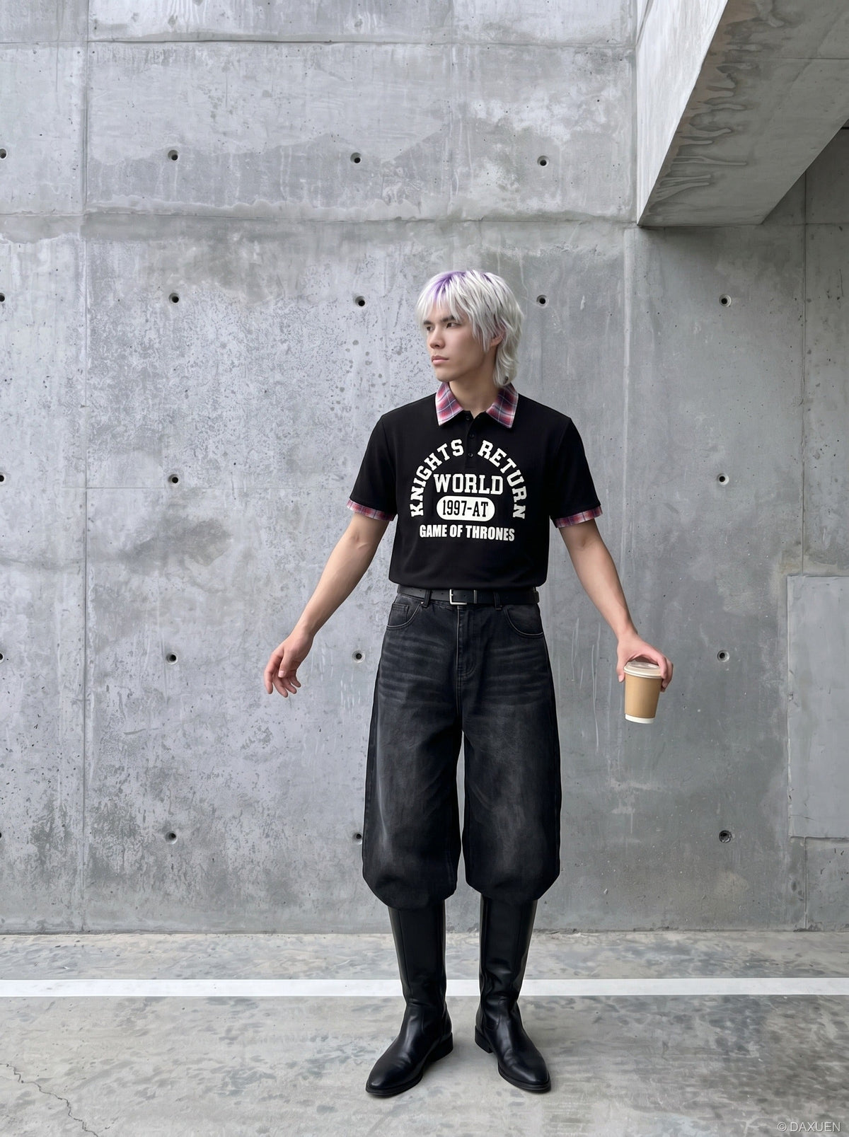 DAXUEN Short-sleeved polo shirt with graphic print — model photo