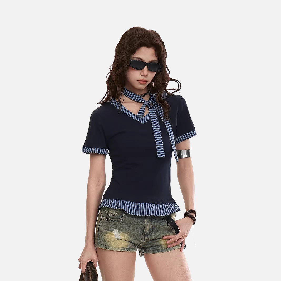 Plaid tie V-neck knit top