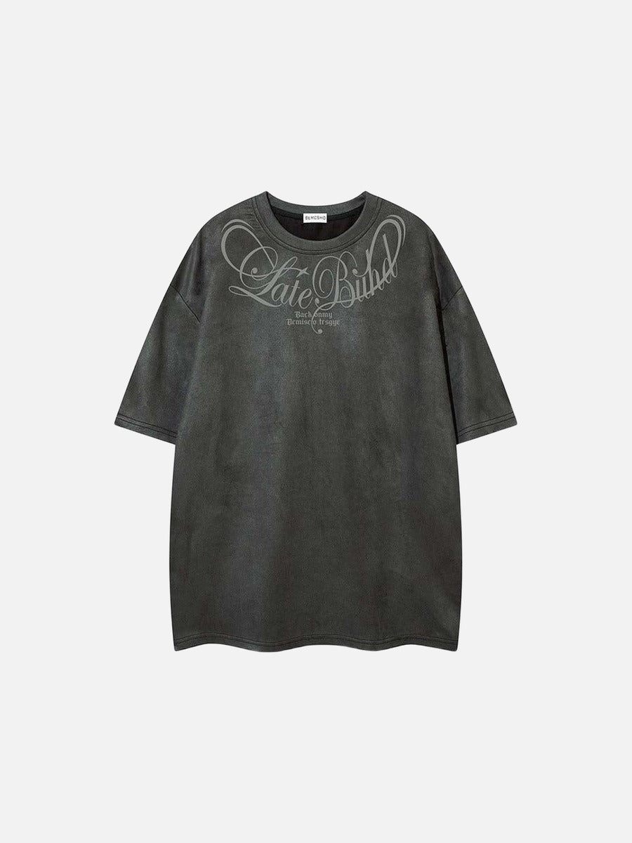 DAXUEN Oversized short-sleeved t-shirt with script graphic