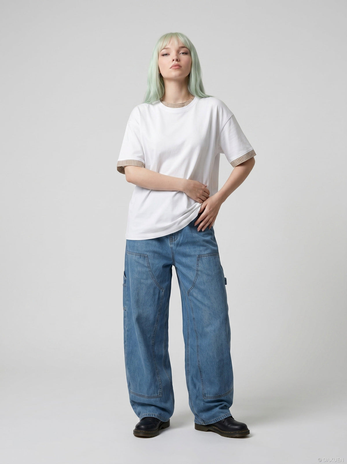 DAXUEN Layered contrast short-sleeve T-shirt — model photo