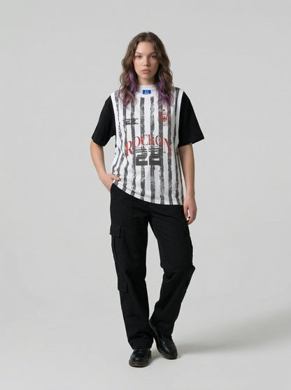 DAXUEN Layered short-sleeved t-shirt with vest overlay — model photo