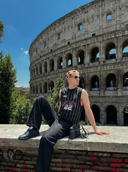 DAXUEN Layered short-sleeved t-shirt with vest overlay — model photo