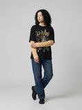 DAXUEN Men's long sleeve crew neck t-shirt with graphic print — model photo