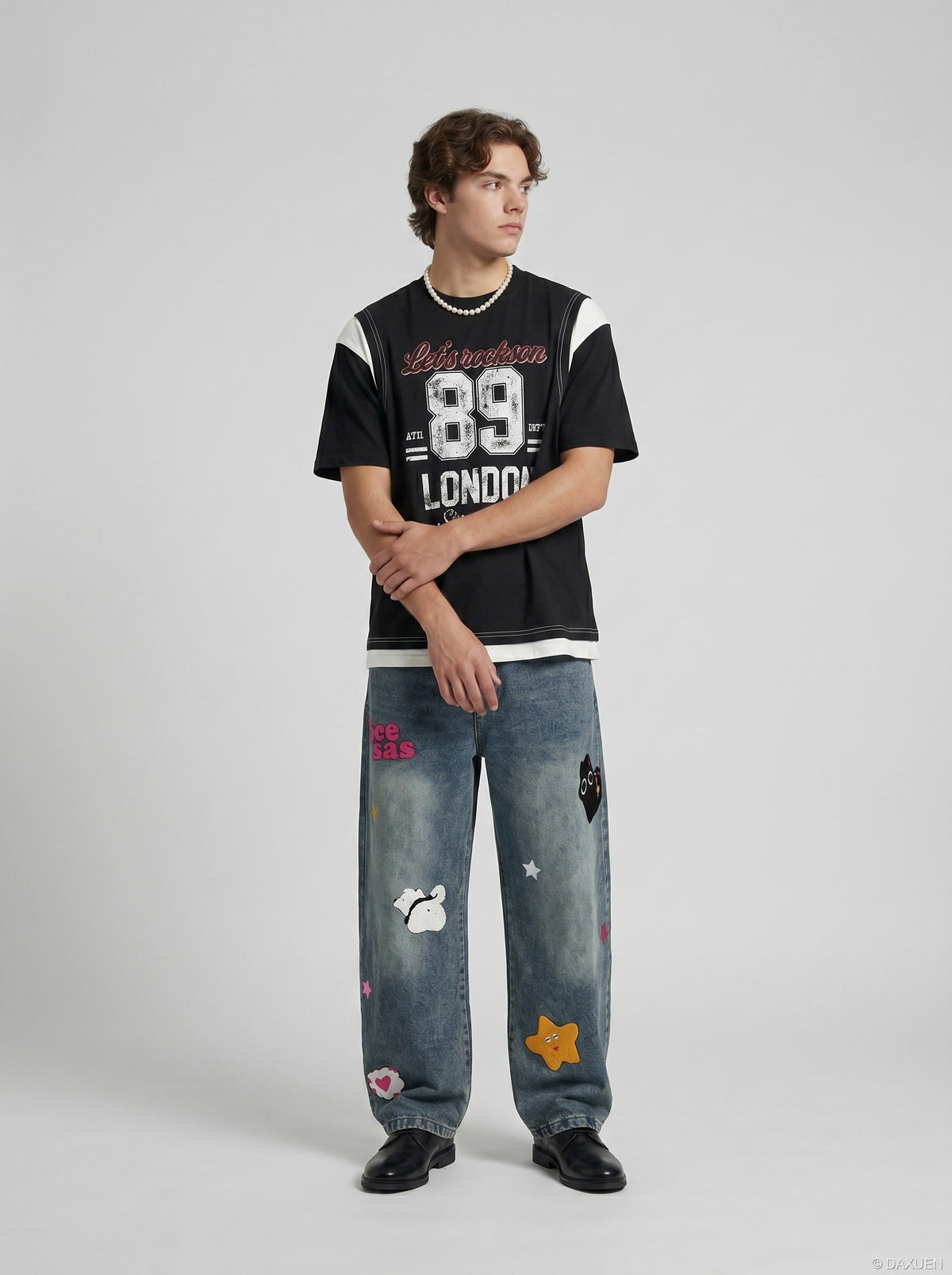 DAXUEN Faux-layered short-sleeved graphic t-shirt — model photo