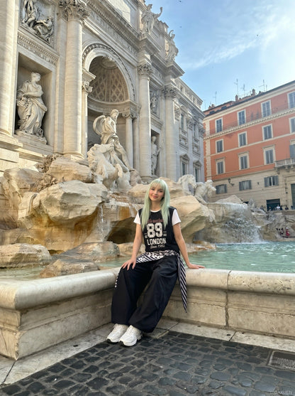 DAXUEN Faux-layered short-sleeved graphic t-shirt — model photo