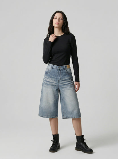 DAXUEN Light blue wide-leg denim culotte shorts — model photo