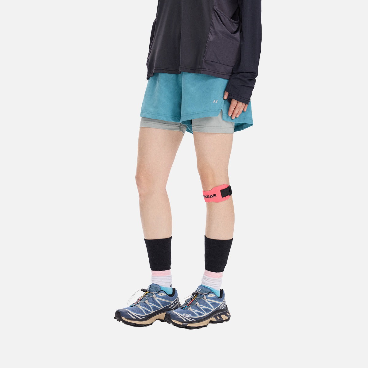 DAXUEN light cream double-layered athletic shorts
