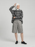 DAXUEN Light grey wide-leg cargo shorts — model photo