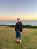 DAXUEN Lightweight hooded jacket in grey and black — model photo