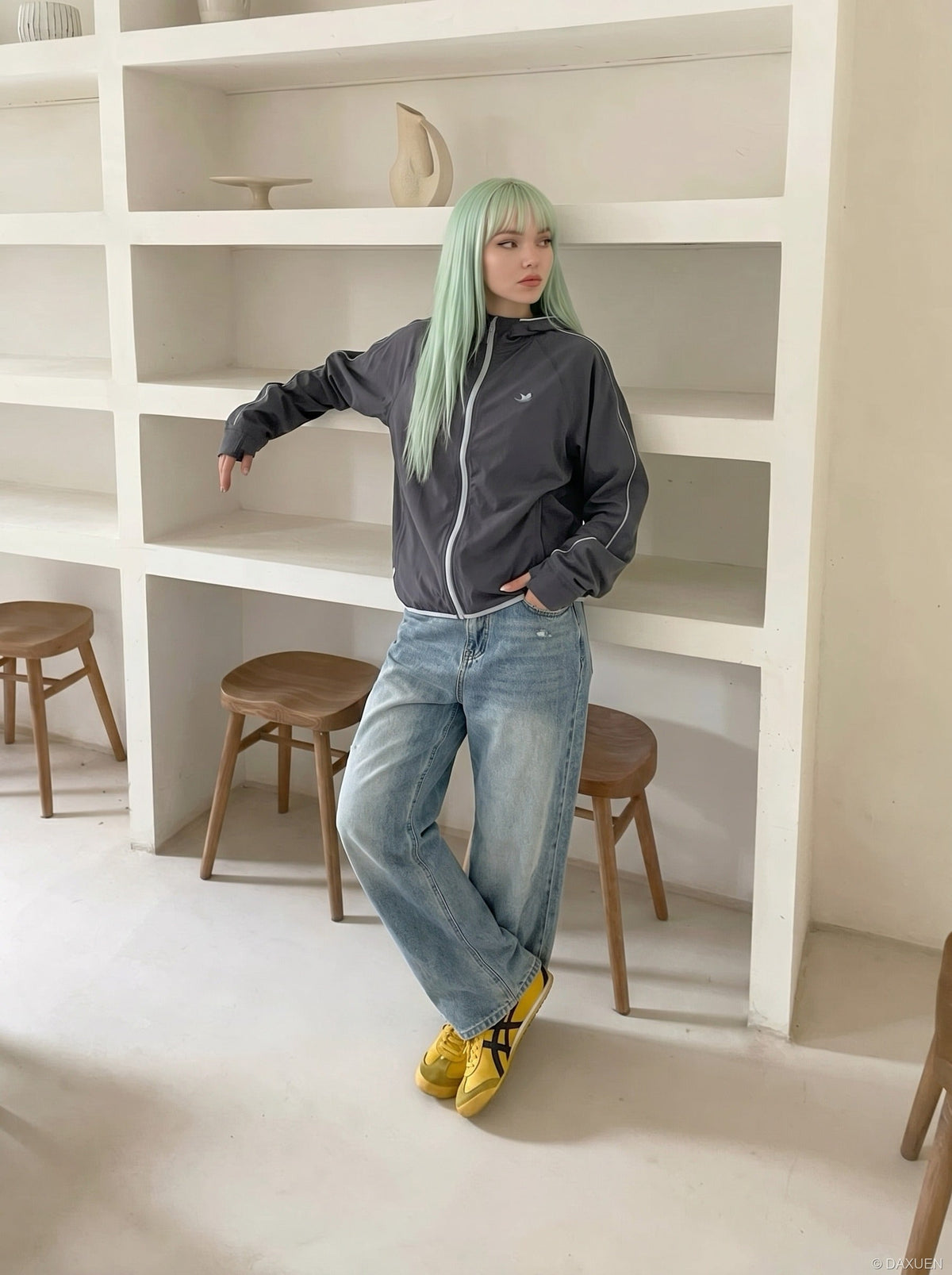 DAXUEN Lightweight hooded full-zip windbreaker jacket — model photo