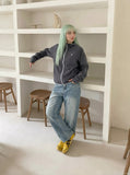 DAXUEN Lightweight hooded full-zip windbreaker jacket — model photo