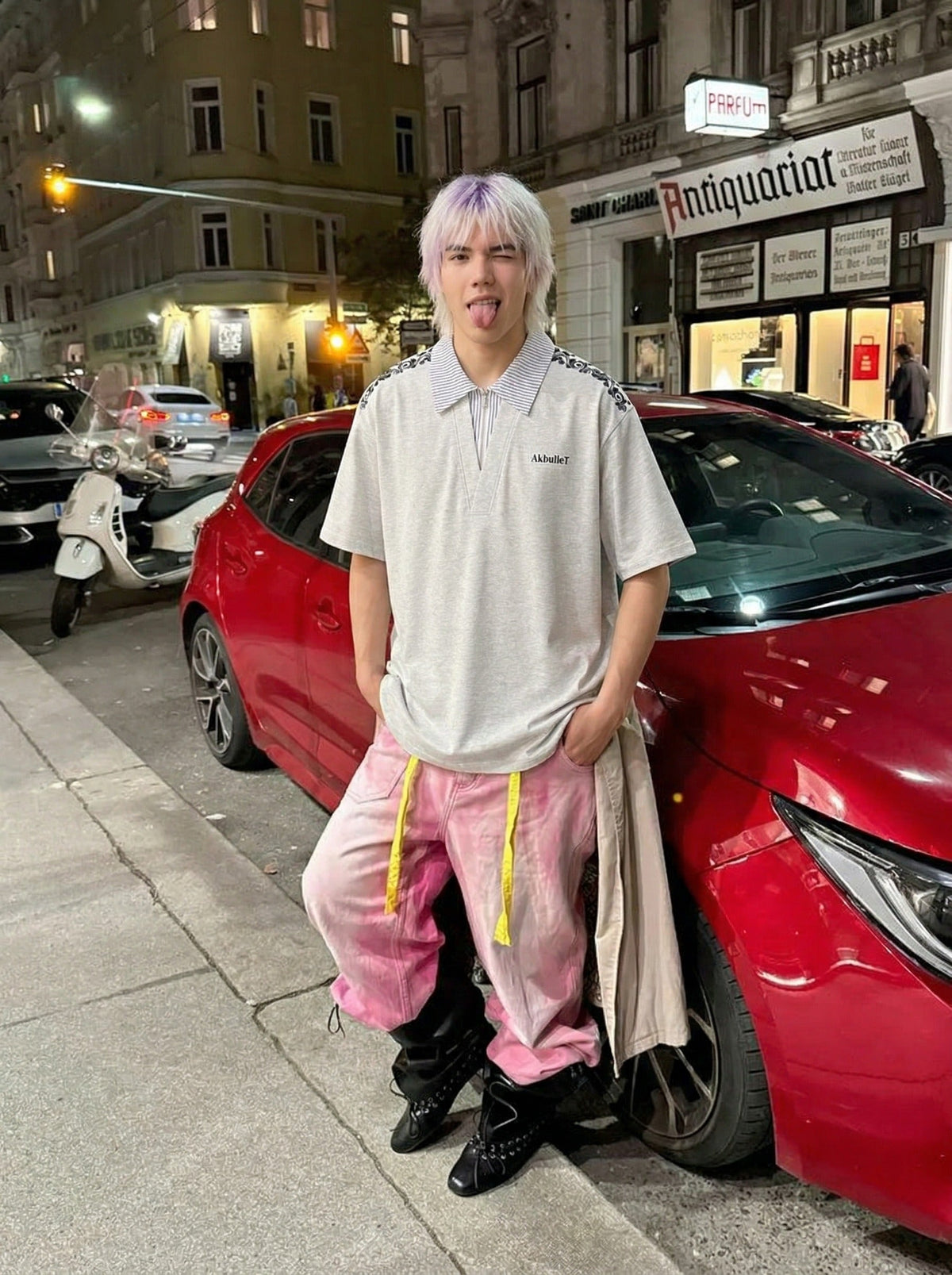 DAXUEN Loose-fitting short-sleeved polo shirt with embroidery — model photo