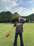 DAXUEN Graphic crew neck t-shirt with print design — model photo