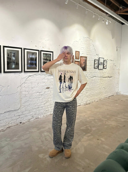 DAXUEN Oversized short-sleeved graphic T-shirt — model photo
