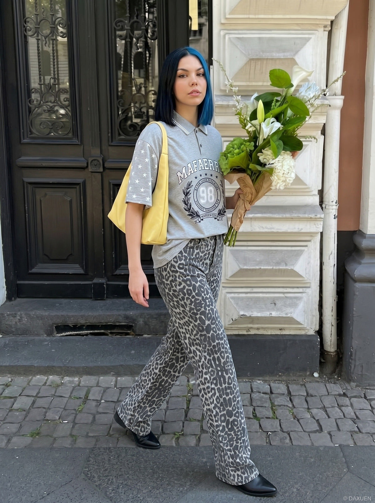 DAXUEN Grey marl short-sleeved polo shirt with star print — model photo
