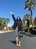 DAXUEN Medium grey wide-leg shorts with pleats and waistband — model photo