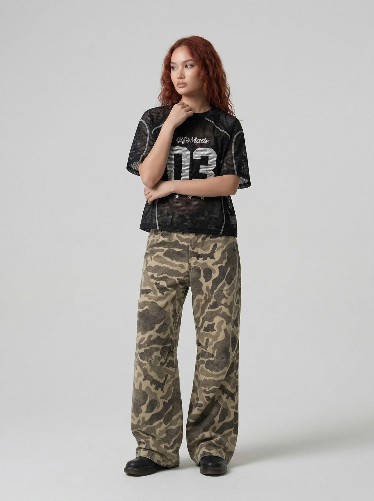 DAXUEN Relaxed-fit mesh t-shirt with contrasting stitching — model photo