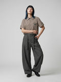DAXUEN Men's short-sleeved micro-check button-up shirt — model photo