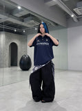 DAXUEN Navy oversized polo shirt with graphics — model photo