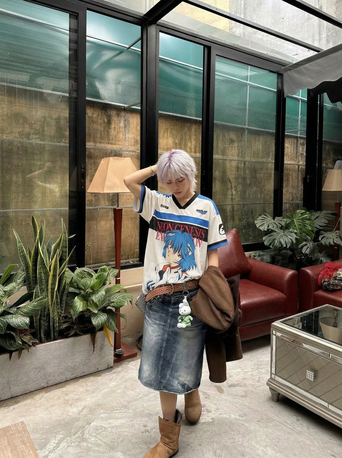DAXUEN Short-sleeve jersey T-shirt with anime graphic — model photo