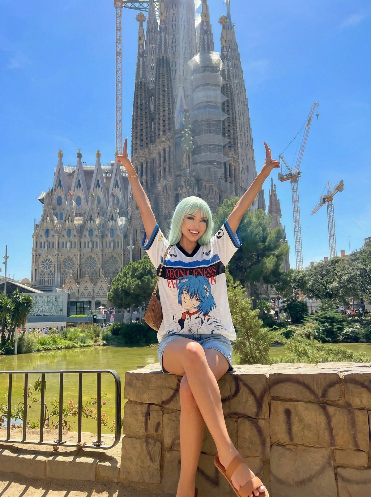 DAXUEN Short-sleeve jersey T-shirt with anime graphic — model photo