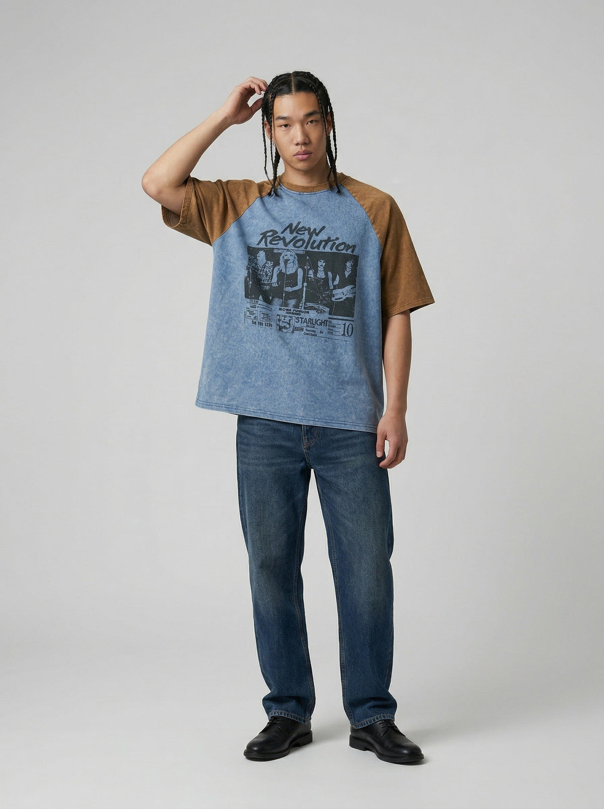 DAXUEN Oversized raglan sleeve t-shirt with graphic print — model photo