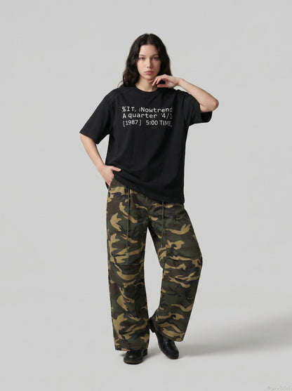 DAXUEN Short-sleeve crew neck t-shirt with text print — model photo