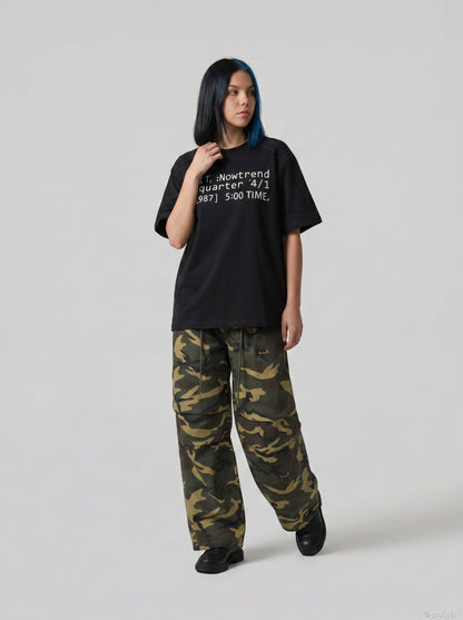 DAXUEN Short-sleeve crew neck t-shirt with text print — model photo