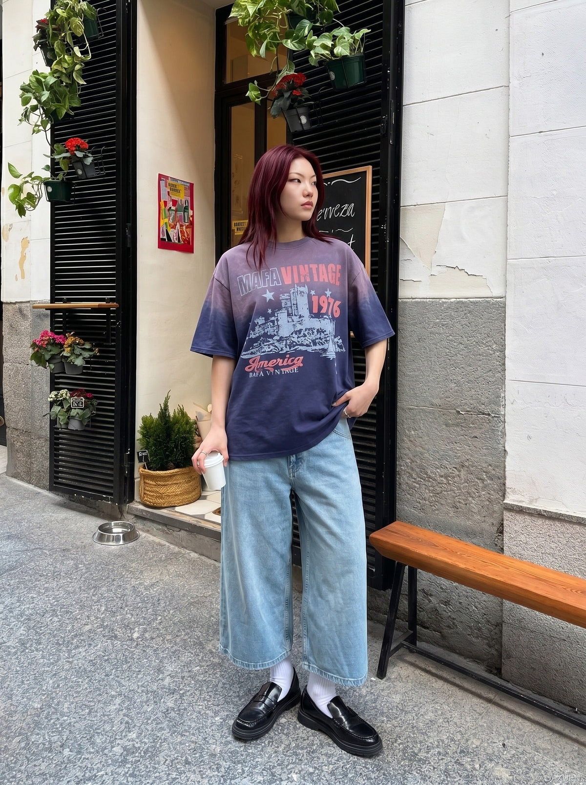 DAXUEN Ombre graphic t-shirt with castle print — model photo