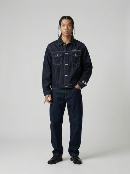 DAXUEN Oversized denim jacket with embroidery and pockets — model photo