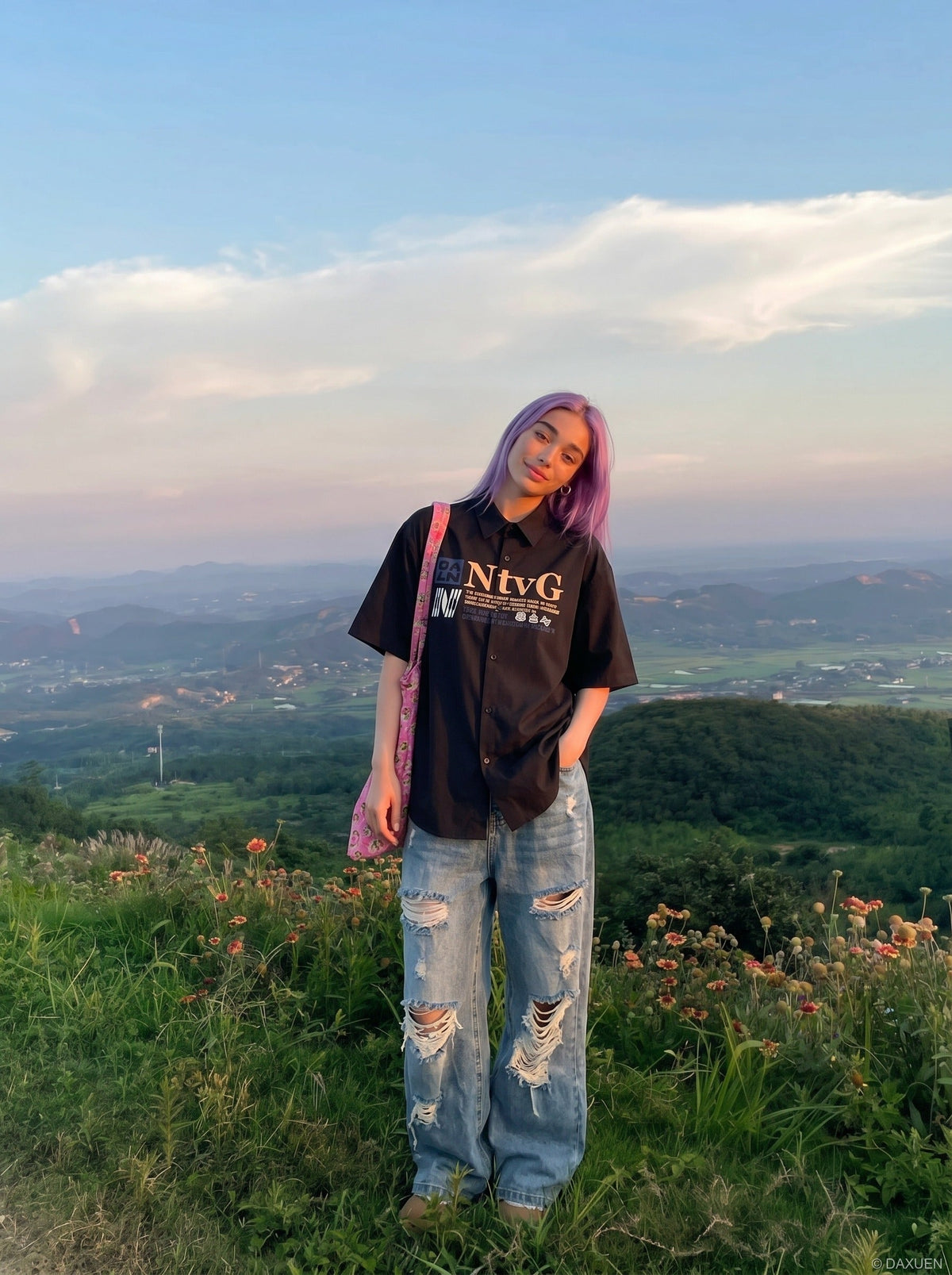 DAXUEN Oversized short-sleeve button-up shirt with graphic print — model photo