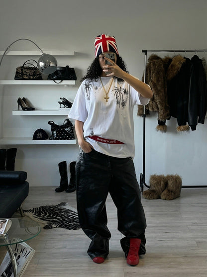 DAXUEN Oversized crew neck t-shirt with palm tree graphics — model photo