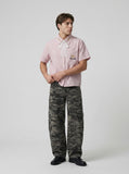 DAXUEN Pink plaid short-sleeved collared shirt with cat embroidery — model photo